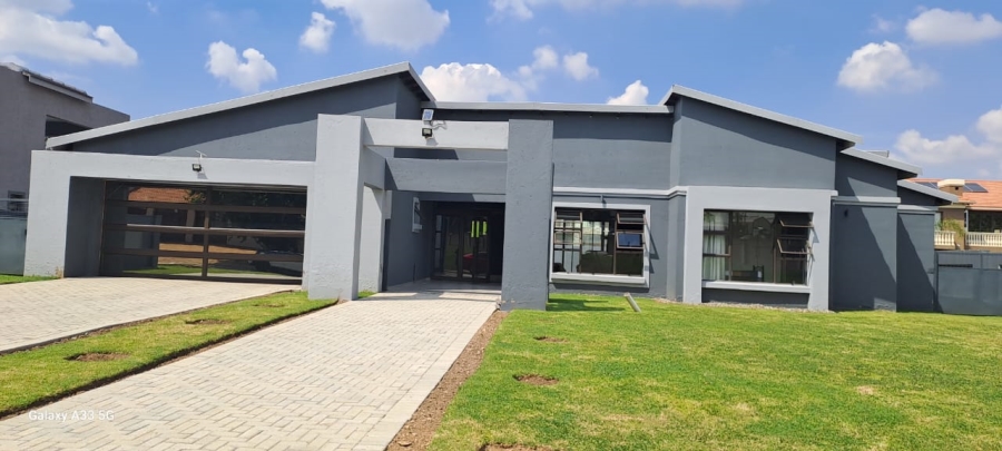 3 Bedroom Property for Sale in Helderwyk Gauteng