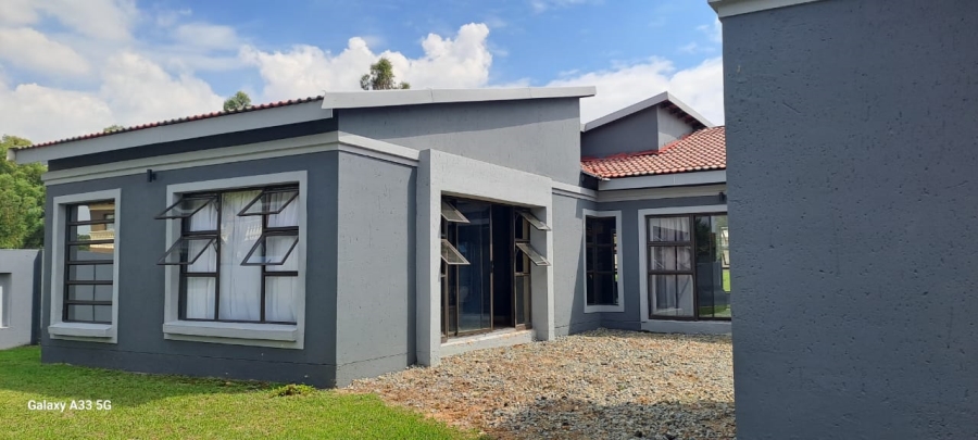 3 Bedroom Property for Sale in Helderwyk Gauteng