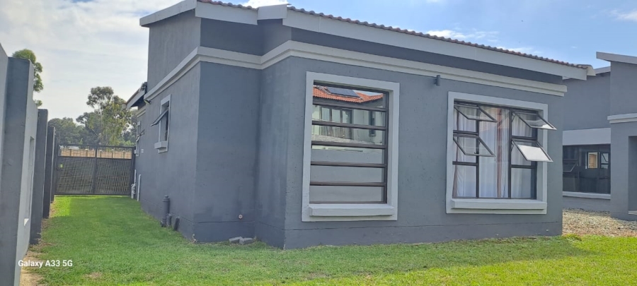 3 Bedroom Property for Sale in Helderwyk Gauteng