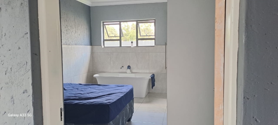 3 Bedroom Property for Sale in Helderwyk Gauteng