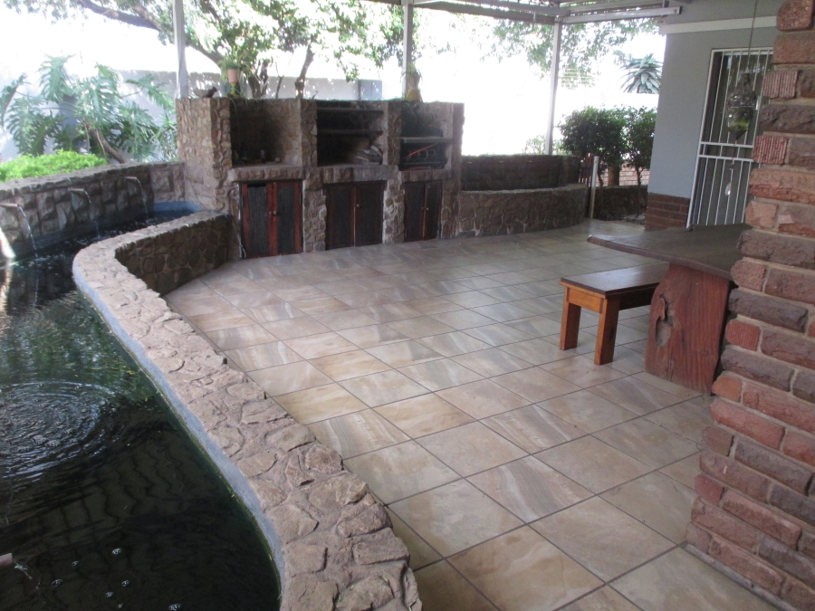 4 Bedroom Property for Sale in Kilner Park Gauteng