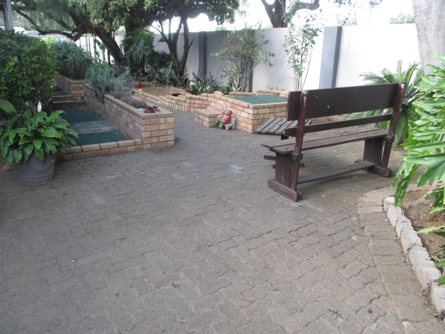 4 Bedroom Property for Sale in Kilner Park Gauteng
