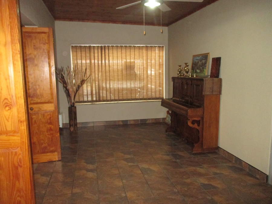 4 Bedroom Property for Sale in Kilner Park Gauteng