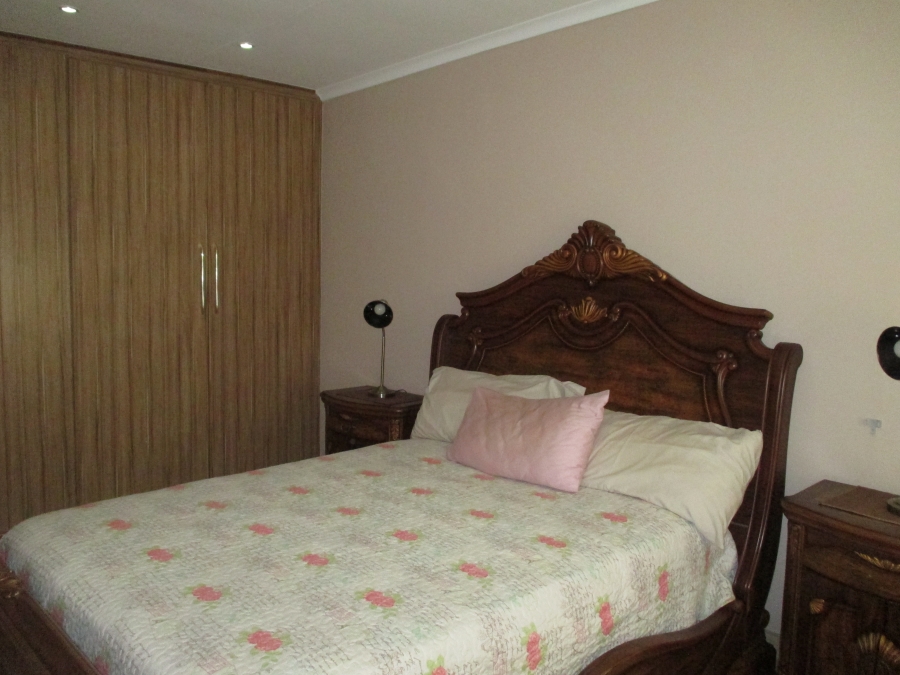 4 Bedroom Property for Sale in Kilner Park Gauteng