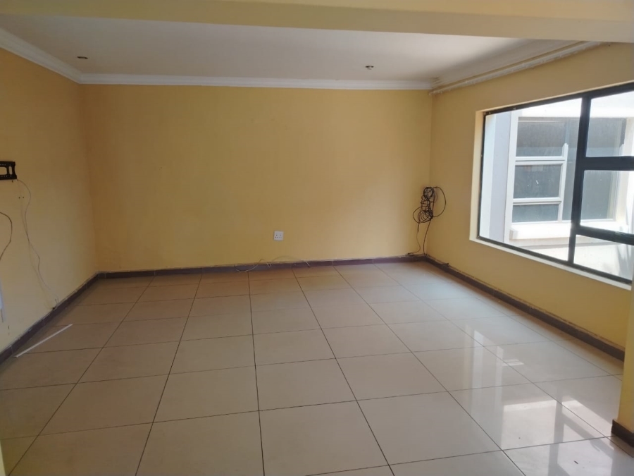 6 Bedroom Property for Sale in Sonneveld Gauteng