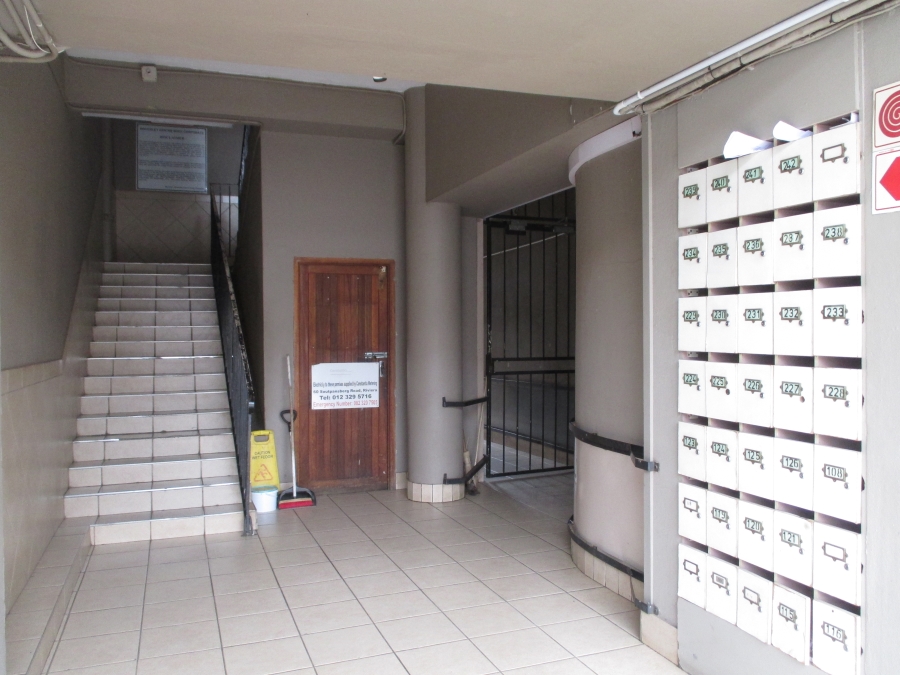 1 Bedroom Property for Sale in Waverley Gauteng