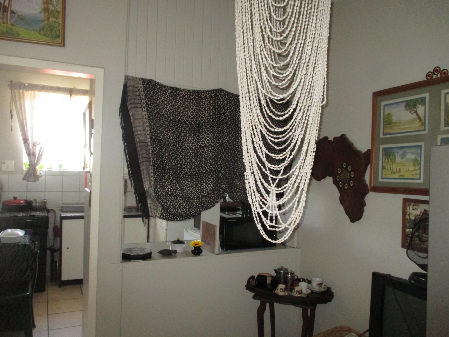 1 Bedroom Property for Sale in Waverley Gauteng