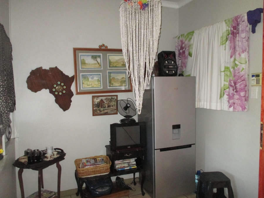 1 Bedroom Property for Sale in Waverley Gauteng