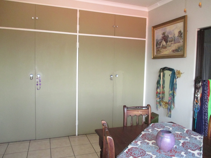 1 Bedroom Property for Sale in Waverley Gauteng