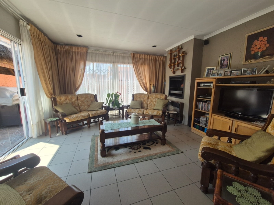 2 Bedroom Property for Sale in Arcon Park Gauteng