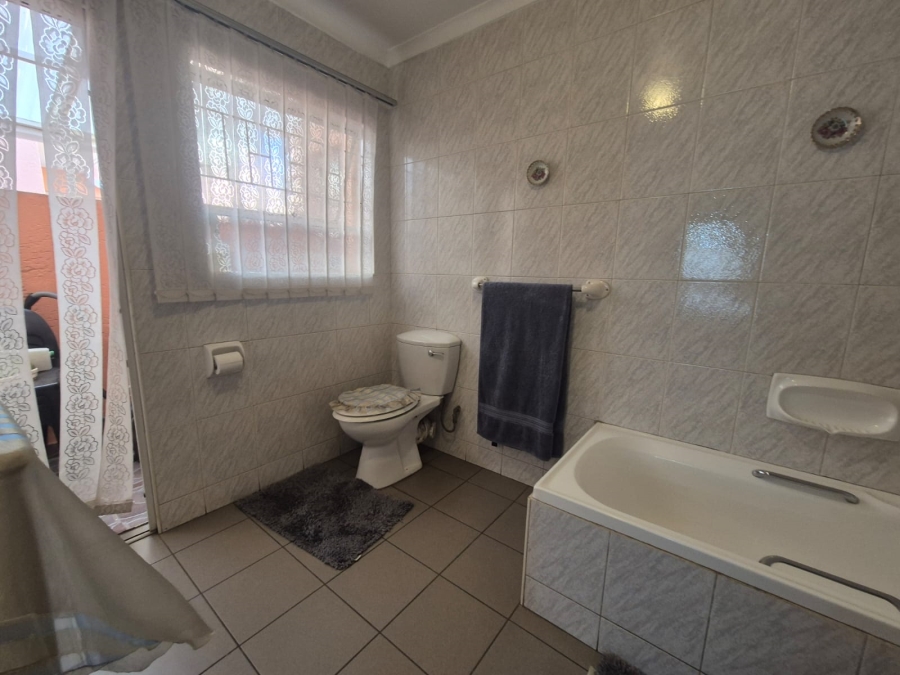 2 Bedroom Property for Sale in Arcon Park Gauteng