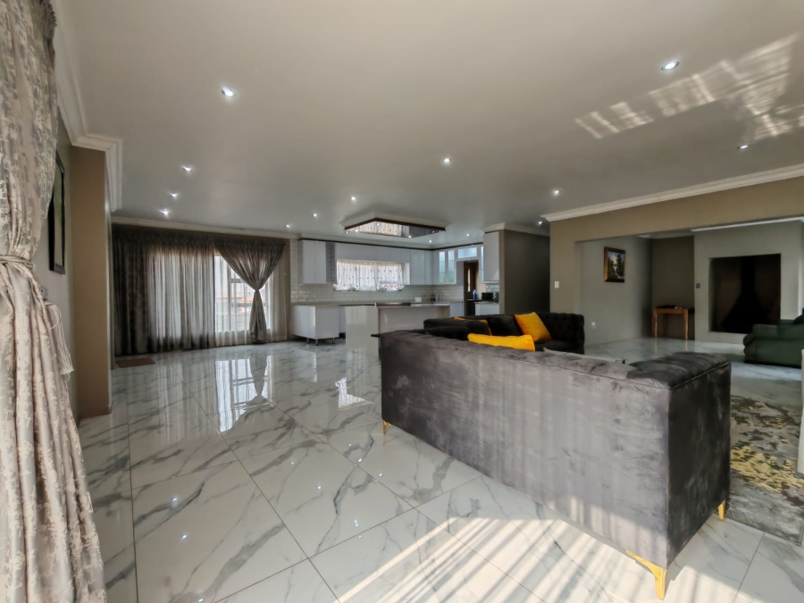 3 Bedroom Property for Sale in Three Rivers East Gauteng