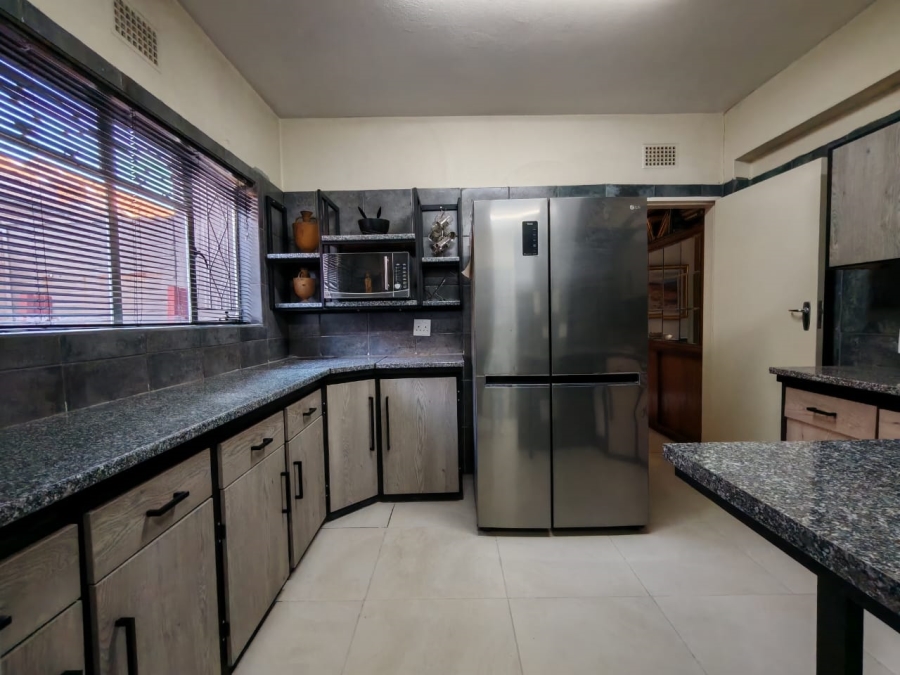 3 Bedroom Property for Sale in Three Rivers Proper Gauteng