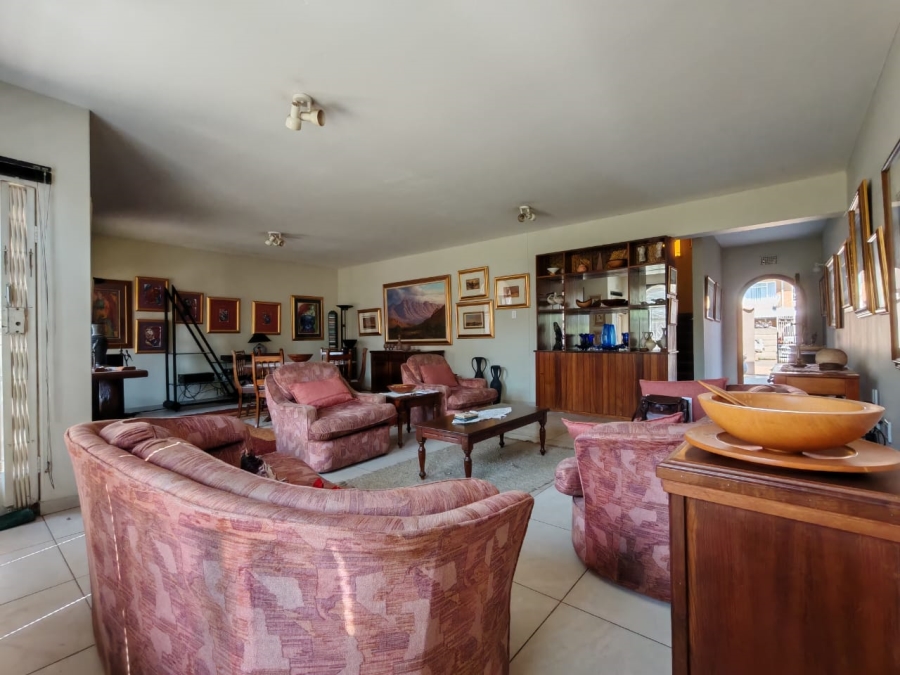 3 Bedroom Property for Sale in Three Rivers Proper Gauteng