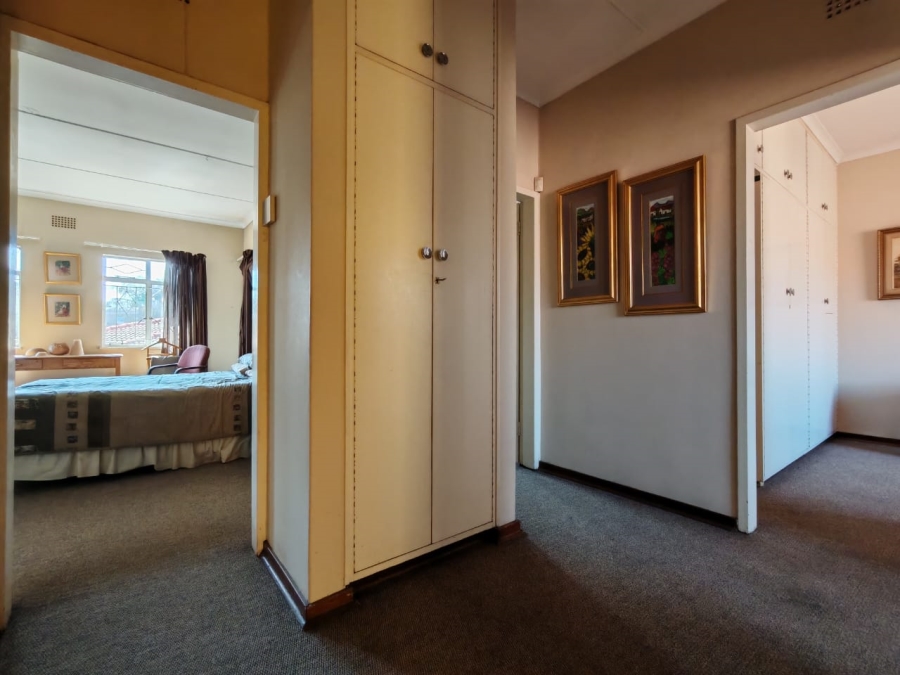 3 Bedroom Property for Sale in Three Rivers Proper Gauteng