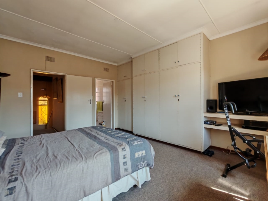 3 Bedroom Property for Sale in Three Rivers Proper Gauteng