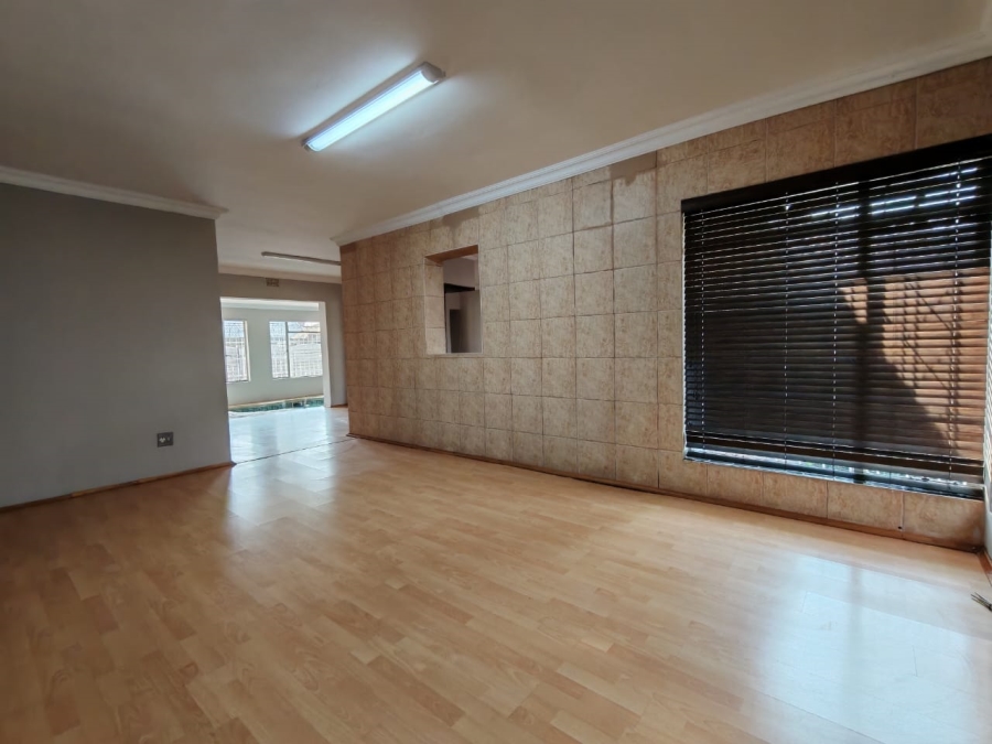 3 Bedroom Property for Sale in Risiville Gauteng