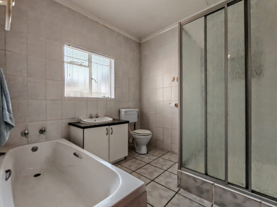 3 Bedroom Property for Sale in Risiville Gauteng