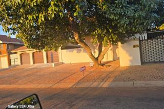 6 Bedroom Property for Sale in Wonderboom Gauteng