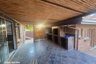 6 Bedroom Property for Sale in Wonderboom Gauteng