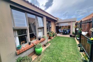 2 Bedroom Property for Sale in Montana Gauteng
