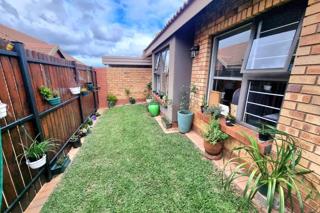 2 Bedroom Property for Sale in Montana Gauteng