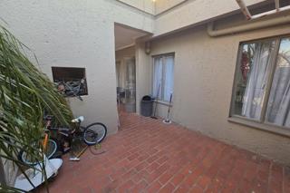 2 Bedroom Property for Sale in Magalieskruin Gauteng