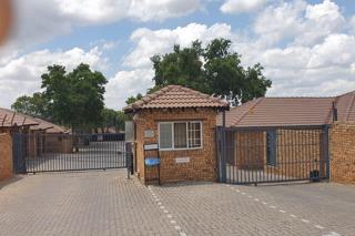 2 Bedroom Property for Sale in Amandasig Gauteng