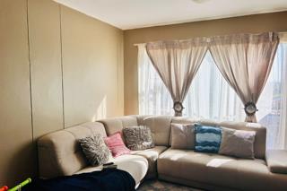 2 Bedroom Property for Sale in Karenpark Gauteng