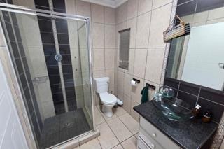4 Bedroom Property for Sale in Magalieskruin Gauteng