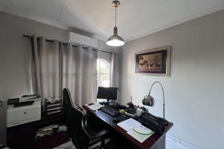 4 Bedroom Property for Sale in Magalieskruin Gauteng