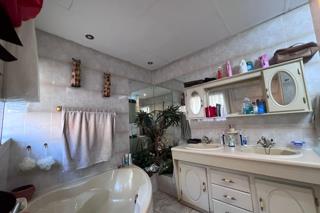 4 Bedroom Property for Sale in Magalieskruin Gauteng