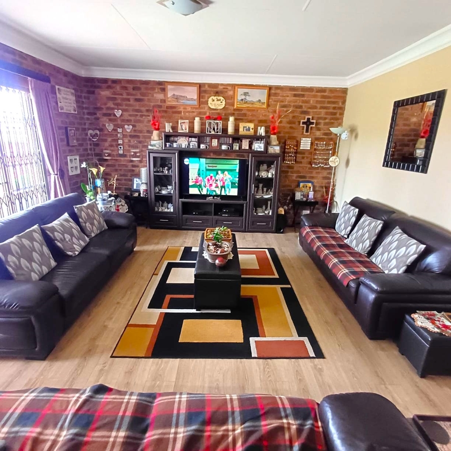 2 Bedroom Property for Sale in Riversdale Gauteng