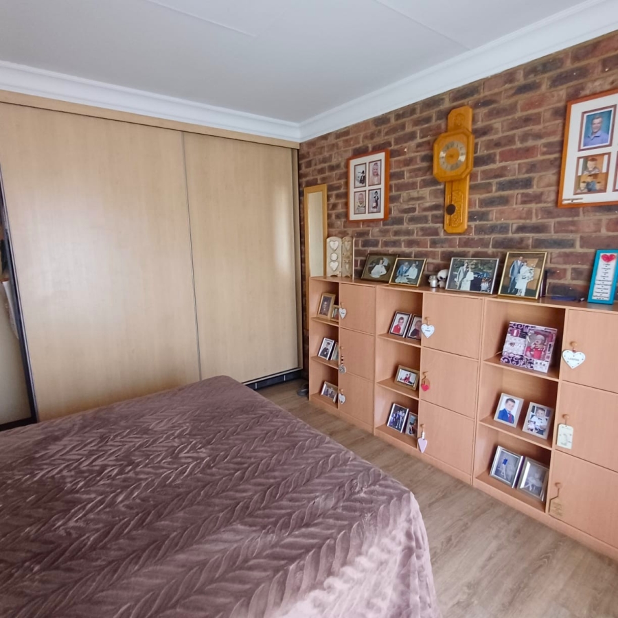 2 Bedroom Property for Sale in Riversdale Gauteng