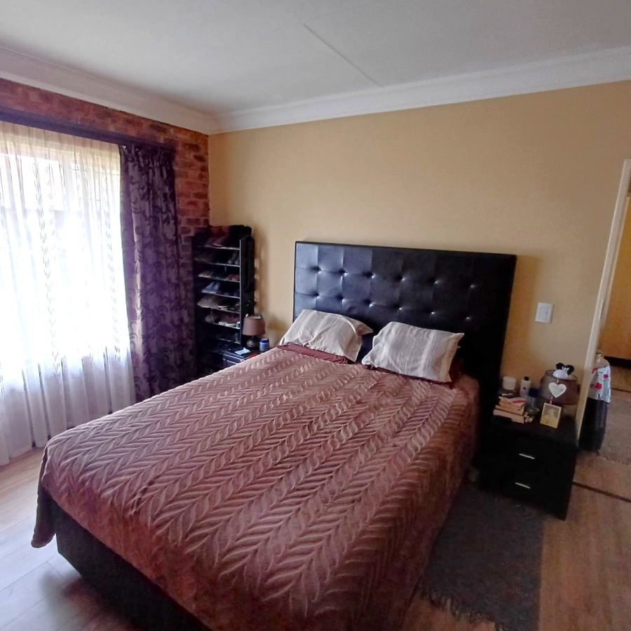 2 Bedroom Property for Sale in Riversdale Gauteng