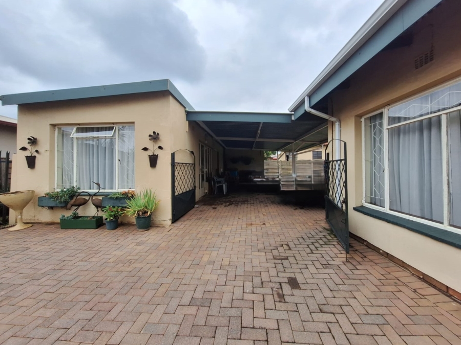 4 Bedroom Property for Sale in Heidelberg Gauteng