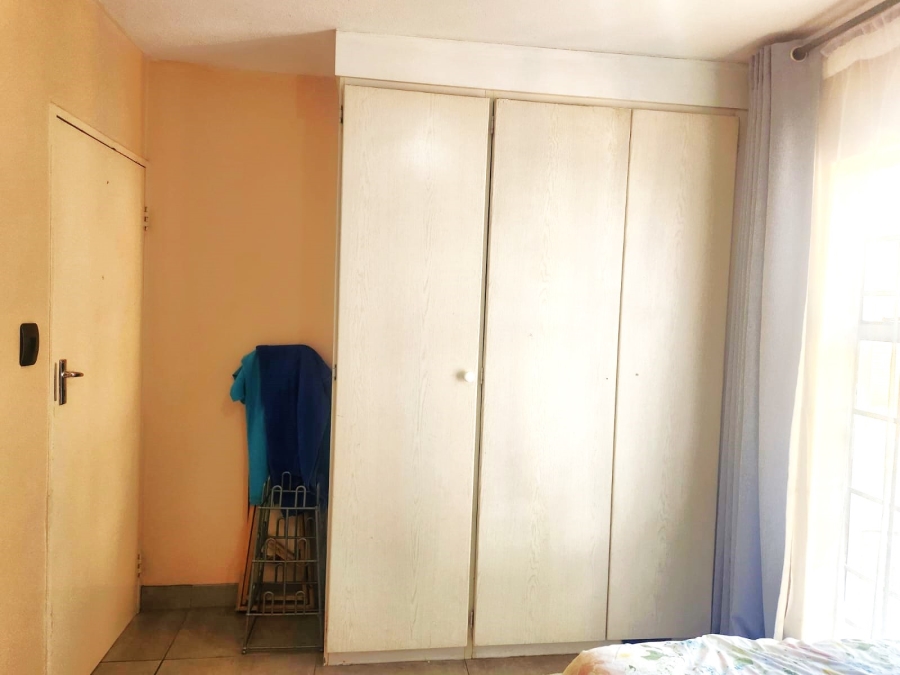 To Let 2 Bedroom Property for Rent in Die Hoewes Gauteng