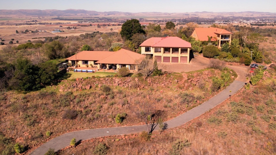 9 Bedroom Property for Sale in Blue Saddle Ranches Gauteng