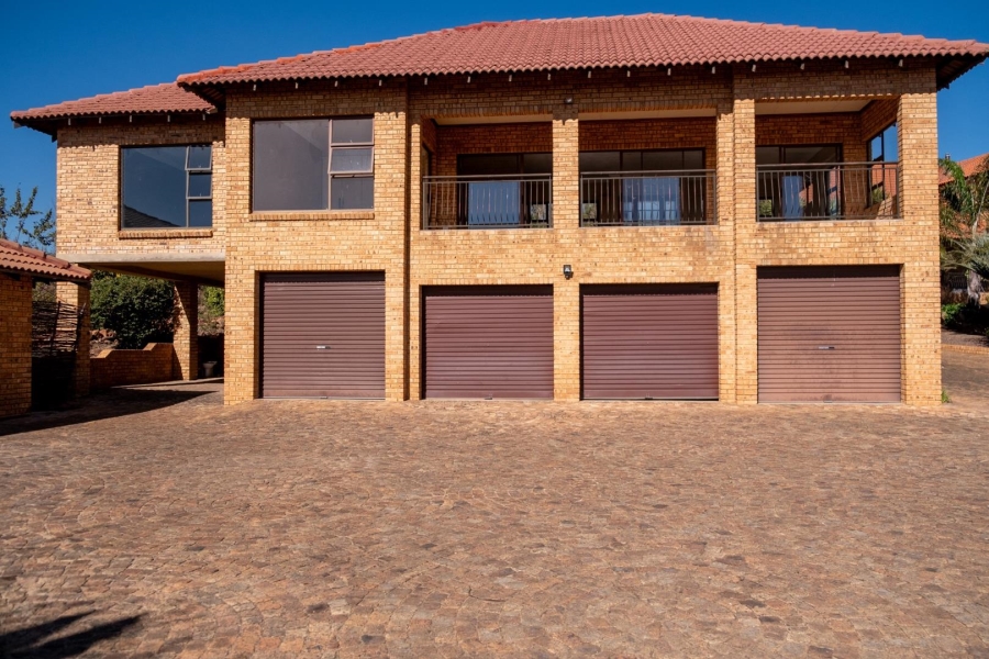 9 Bedroom Property for Sale in Blue Saddle Ranches Gauteng