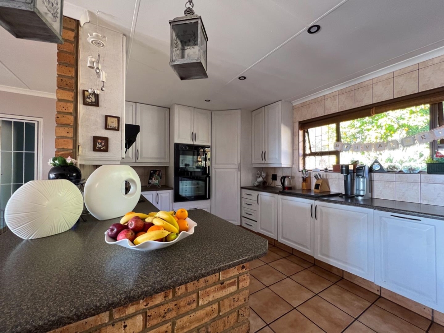 9 Bedroom Property for Sale in Blue Saddle Ranches Gauteng