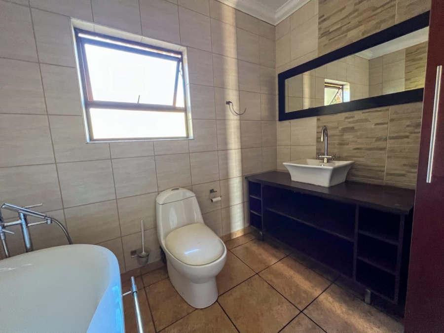 9 Bedroom Property for Sale in Blue Saddle Ranches Gauteng