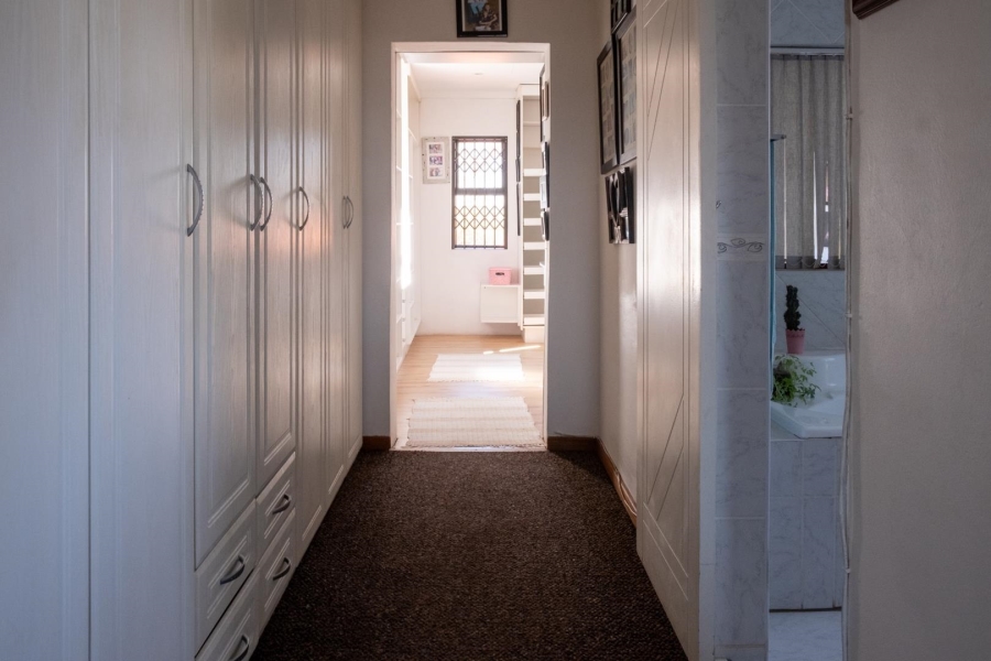 9 Bedroom Property for Sale in Blue Saddle Ranches Gauteng