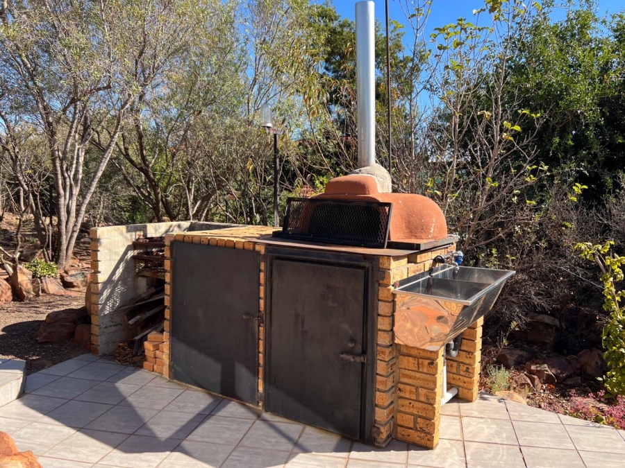 9 Bedroom Property for Sale in Blue Saddle Ranches Gauteng