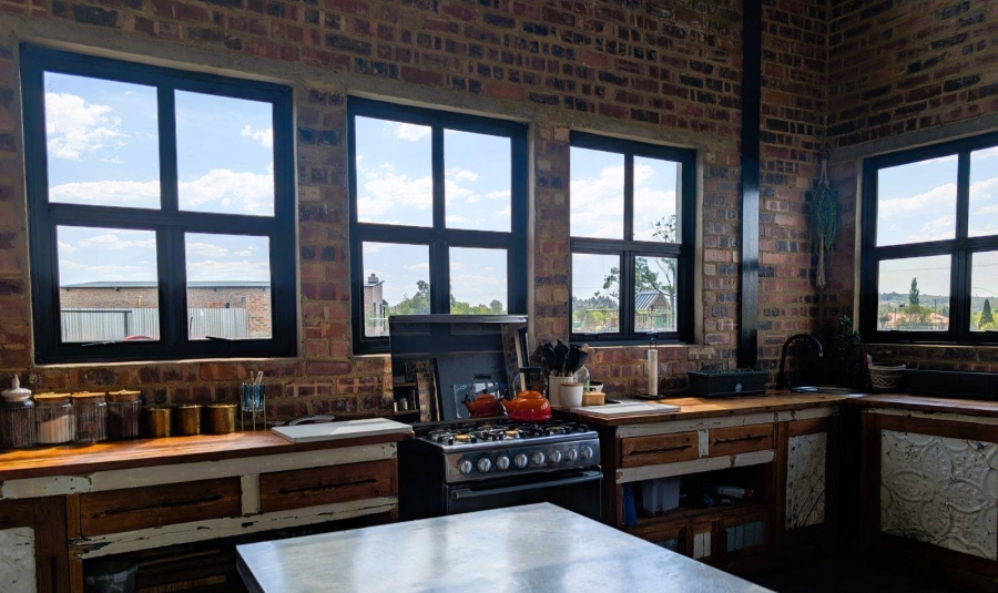 5 Bedroom Property for Sale in Blue Saddle Ranches Gauteng