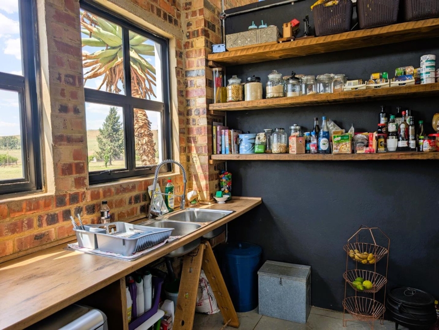 5 Bedroom Property for Sale in Blue Saddle Ranches Gauteng