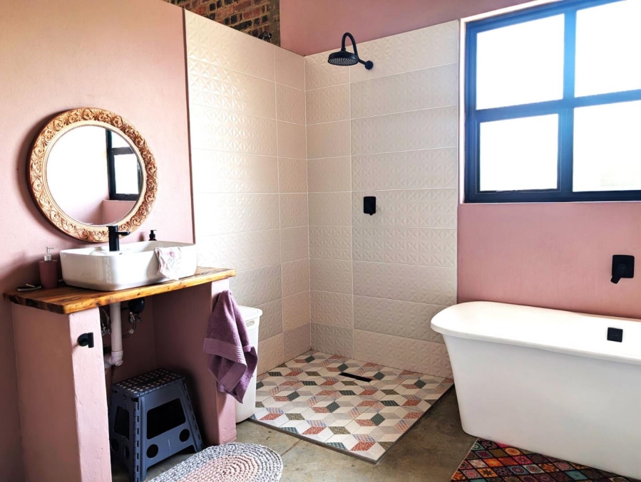 5 Bedroom Property for Sale in Blue Saddle Ranches Gauteng