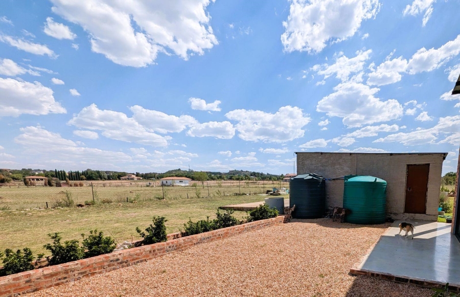 5 Bedroom Property for Sale in Blue Saddle Ranches Gauteng