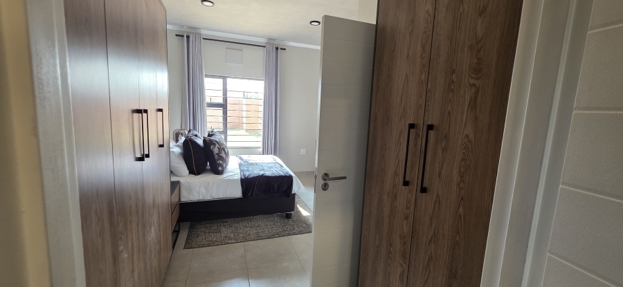 2 Bedroom Property for Sale in Rietvalleirand Gauteng