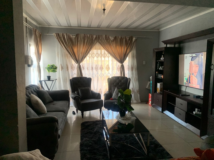 3 Bedroom Property for Sale in Mohlakeng Gauteng