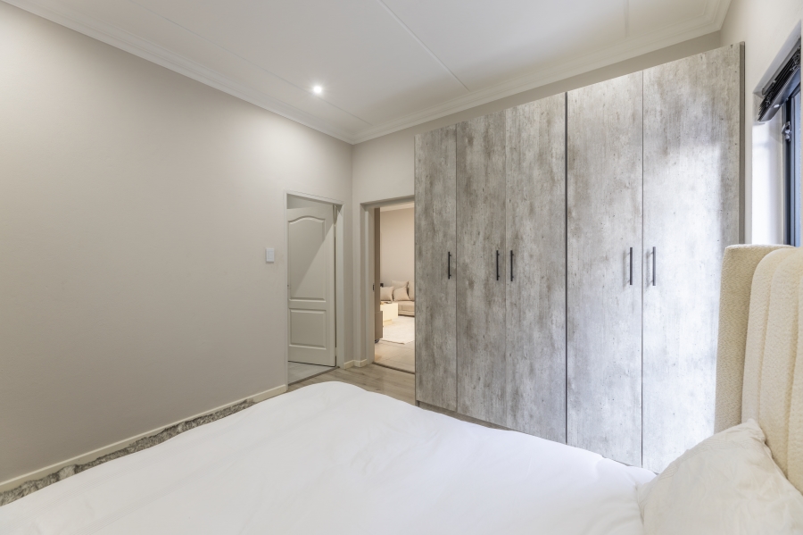 2 Bedroom Property for Sale in Bryanston Gauteng